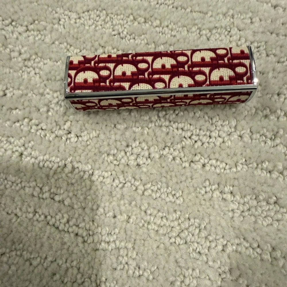 New Dior Burgundy Oblique Dior addict lip case - Picture 4 of 7